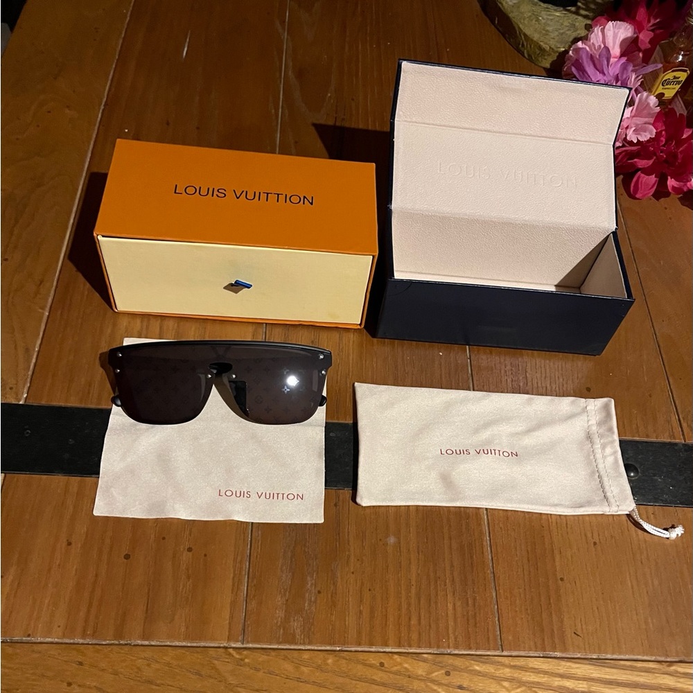 Louis Vuitton Sunglasses LV Waimea Black Monogram